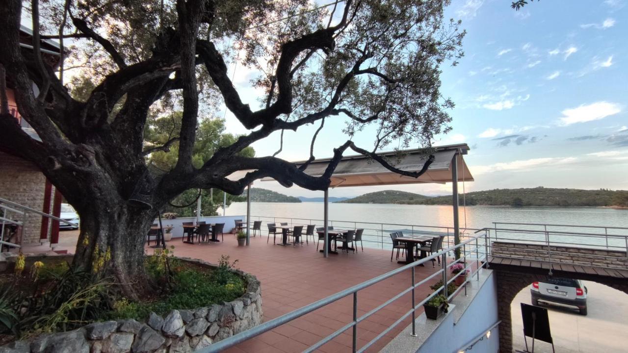 Bed and Breakfast Pansion Alen - Dugi Otok Luka  Exterior foto
